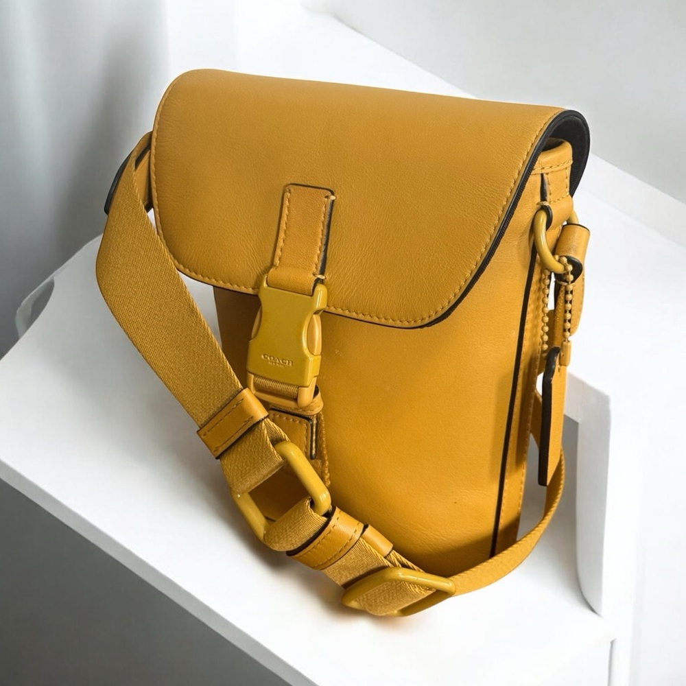 Coach Yellow Leather Crossbody Bag! - Picture 2 of 13